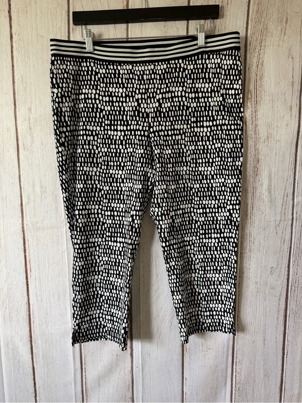 ZOE Black and White Dot Print Cropped Capri Pants with Striped Waistband